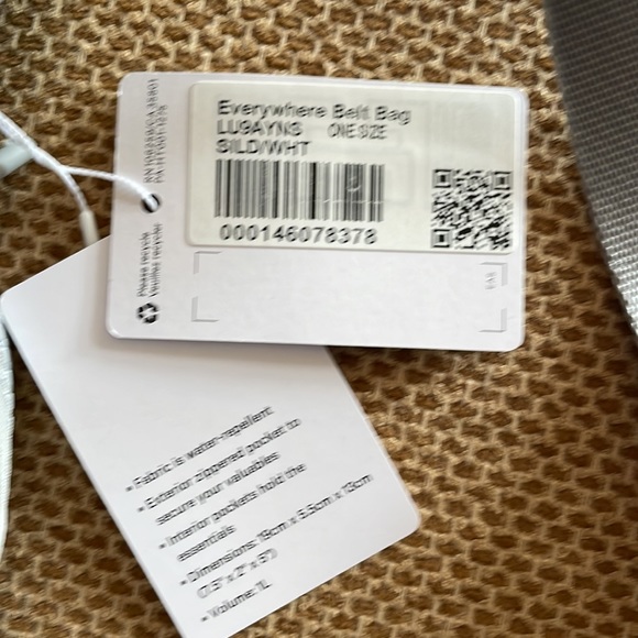 Lululemon Everywhere Belt Bag 1L - Picture 7 of 11